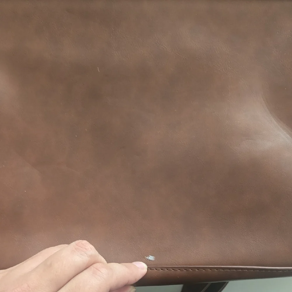 Elegant Brown Handbag - Picture 6 of 6